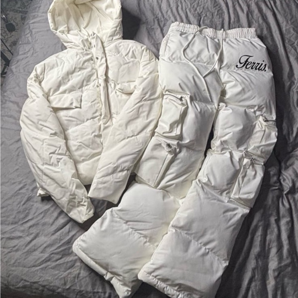 Men's White Puffer Jacket and Pants Set